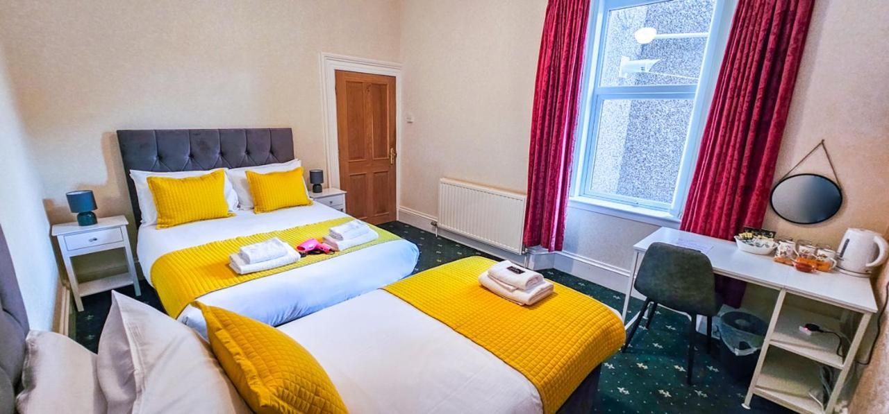 Mystayinn Abermar Guest House Inverness Exteriör bild