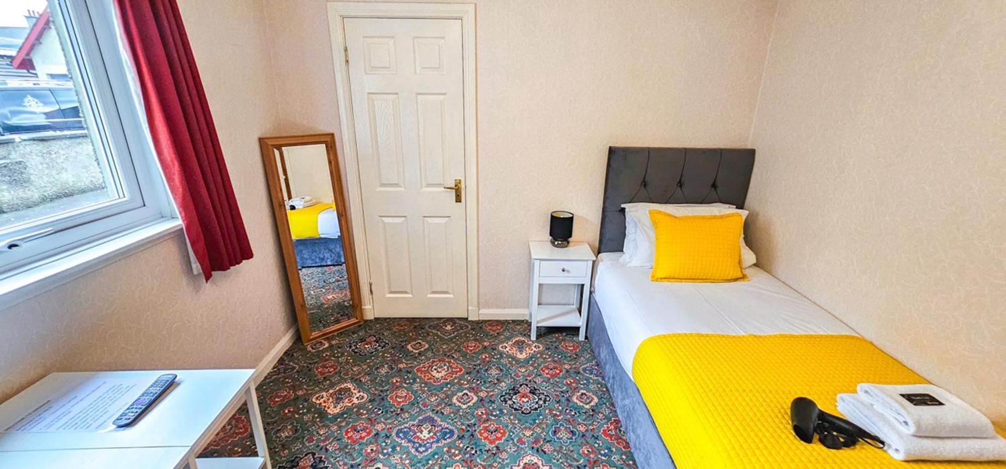 Mystayinn Abermar Guest House Inverness Exteriör bild