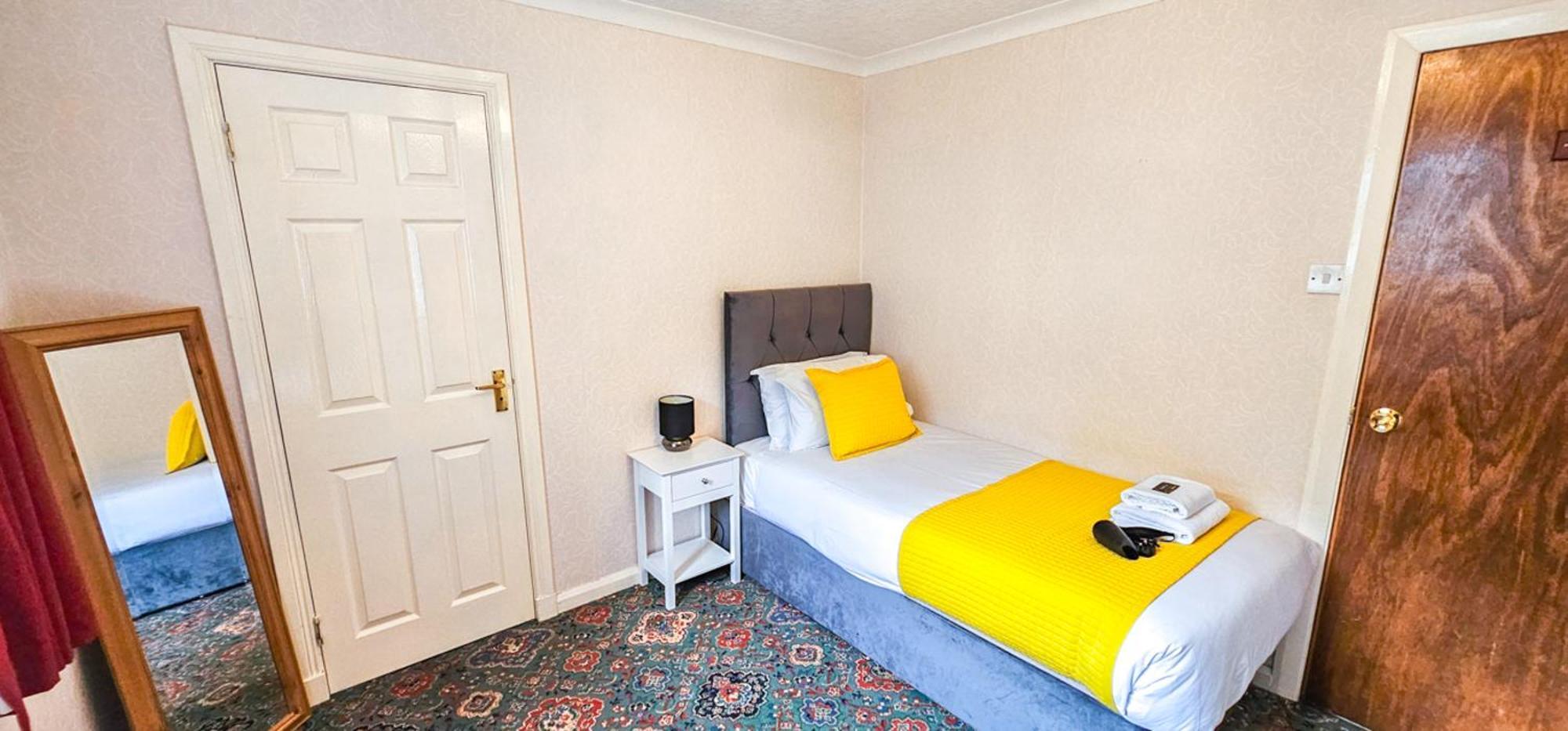 Mystayinn Abermar Guest House Inverness Exteriör bild