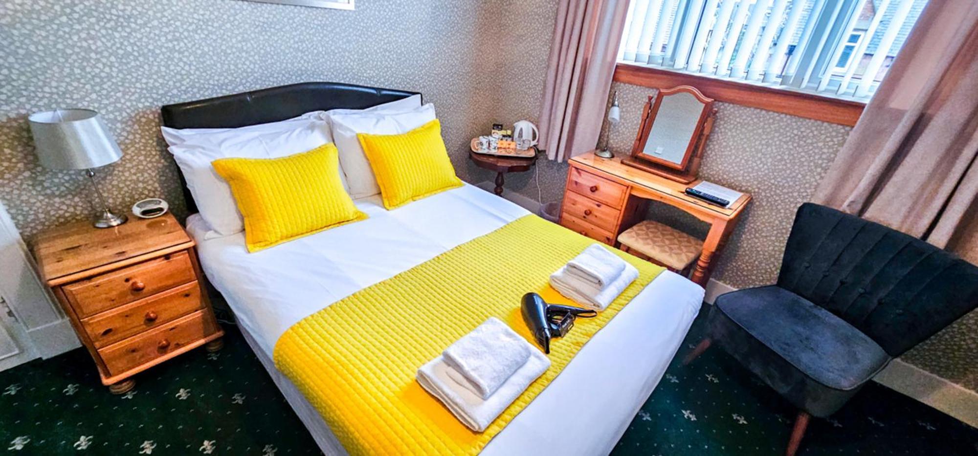 Mystayinn Abermar Guest House Inverness Exteriör bild