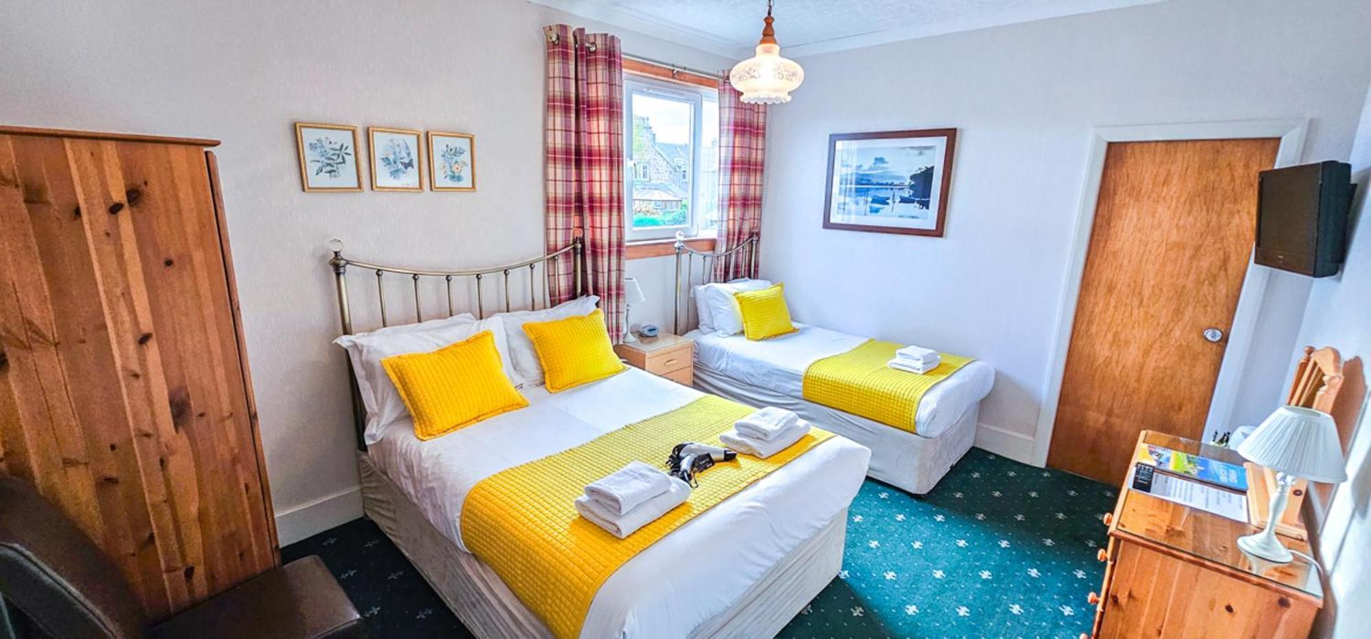 Mystayinn Abermar Guest House Inverness Exteriör bild