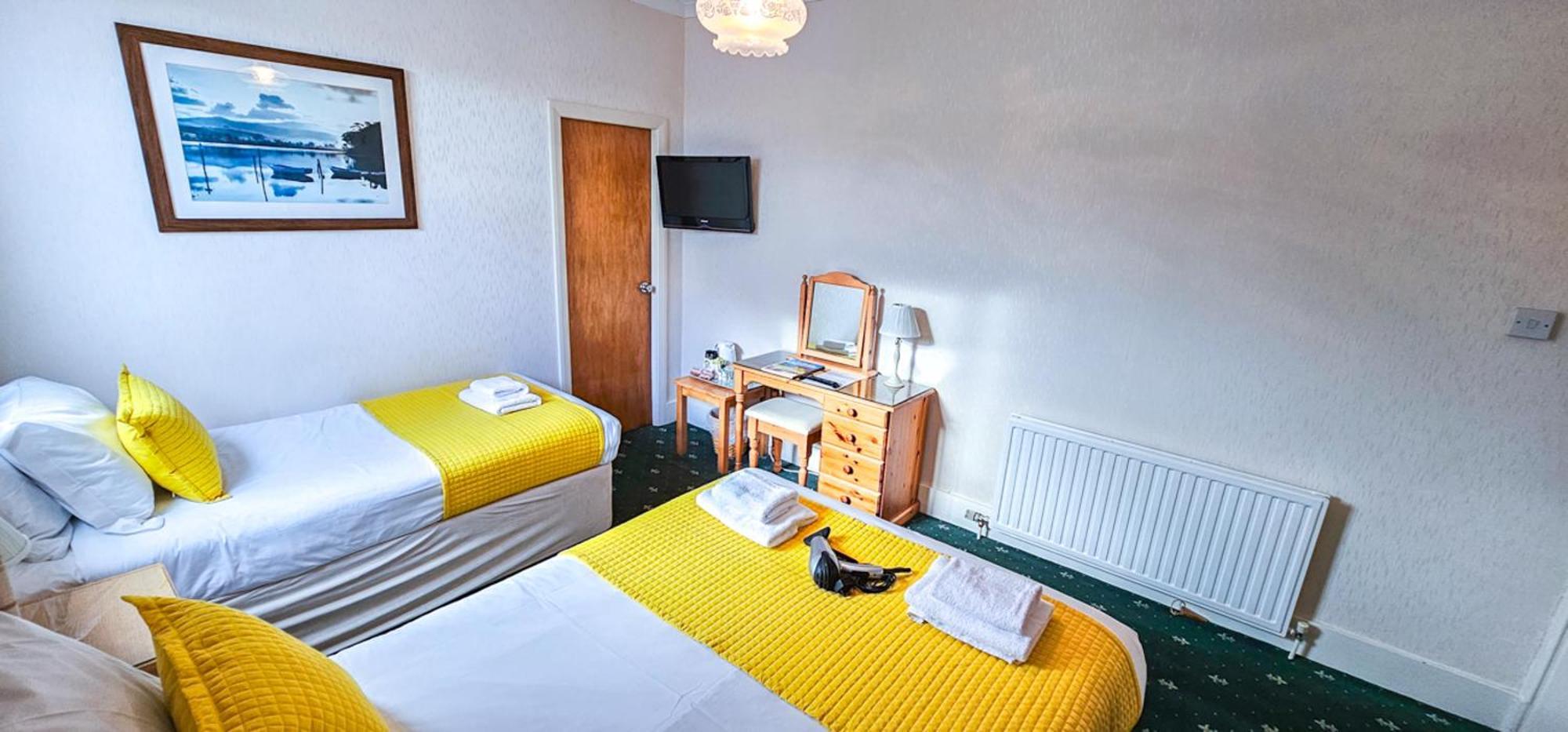 Mystayinn Abermar Guest House Inverness Exteriör bild