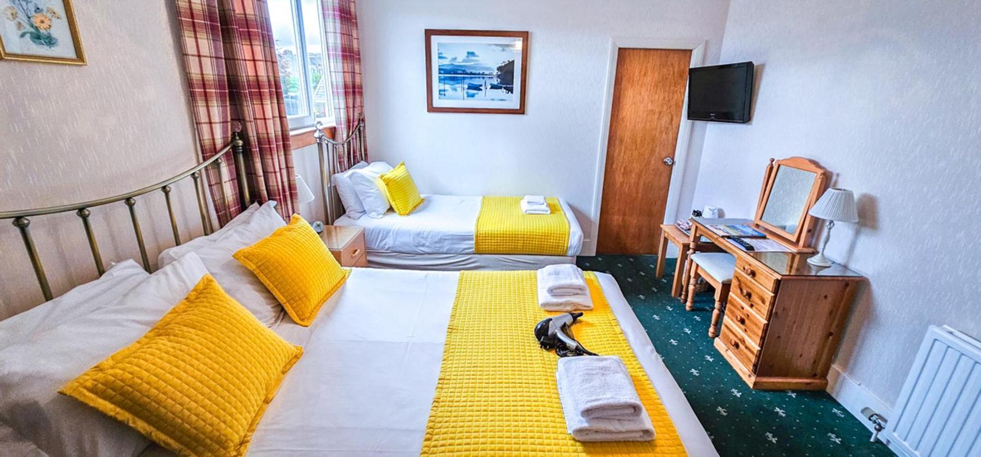 Mystayinn Abermar Guest House Inverness Exteriör bild