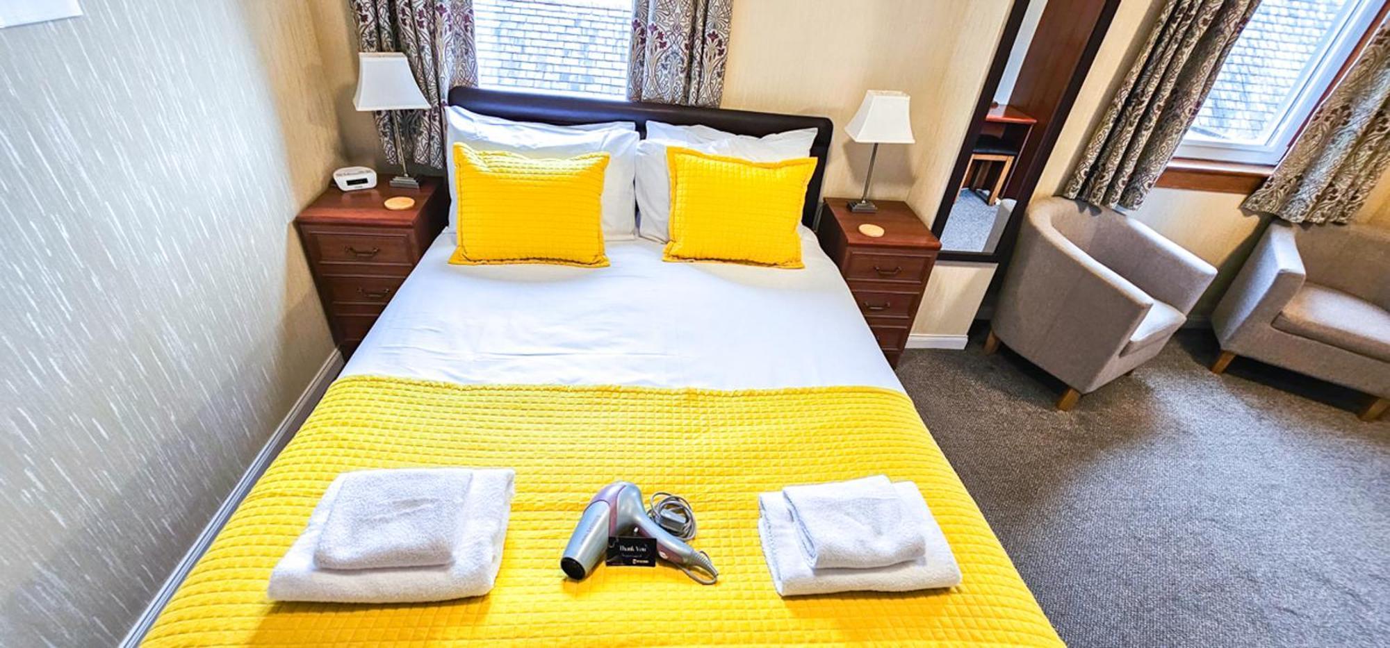 Mystayinn Abermar Guest House Inverness Exteriör bild